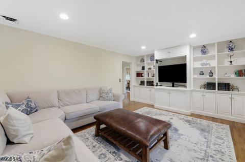 31 Audubon Ct, Millburn Twp., NJ 07078 photo 12