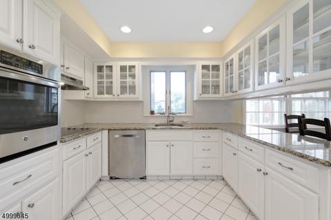 31 Audubon Ct, Millburn Twp., NJ 07078 photo 10