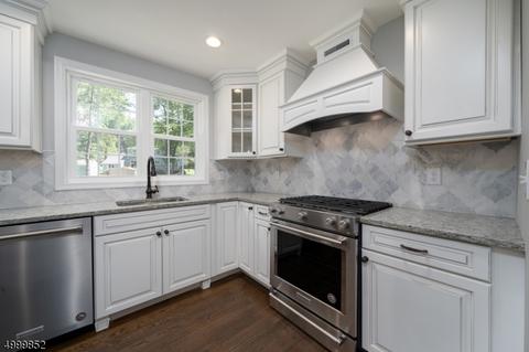 35 Beech Ave, Berkeley Heights, NJ 07922 photo 5