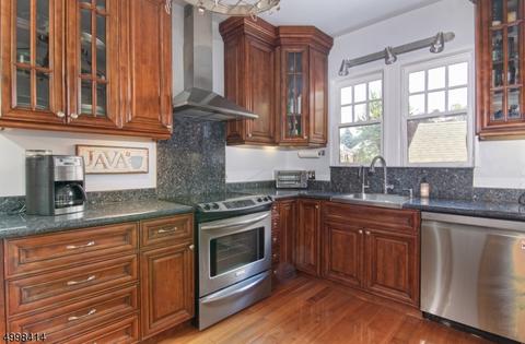 2 Mitchell Ave, Roseland, NJ 07068 photo 13