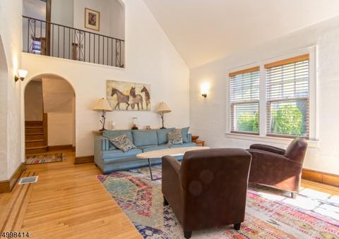 2 Mitchell Ave, Roseland, NJ 07068 photo 8