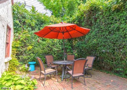 2 Mitchell Ave, Roseland, NJ 07068 photo 5