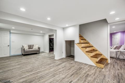 64 Ivy St, Clark, NJ 07066 photo 17