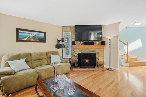 16 Trafalgar Ct, Hackettstown, NJ 07840 photo 3