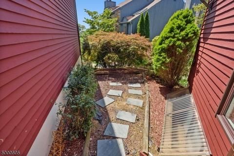 16 Trafalgar Ct, Hackettstown, NJ 07840 photo 18
