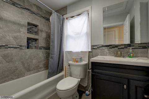 190 Howard Ave, Passaic, NJ 07055 photo 17