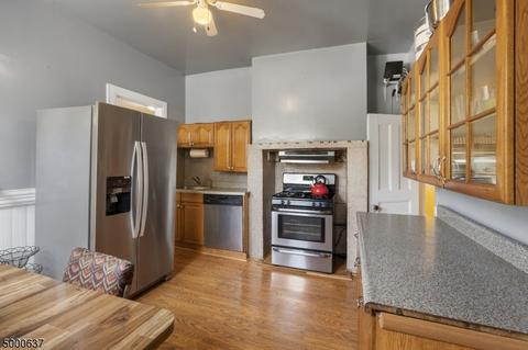 383 Hillside Ave, Orange, NJ 07050 photo 11