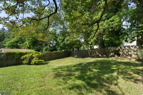 383 Hillside Ave, Orange, NJ 07050 photo 25