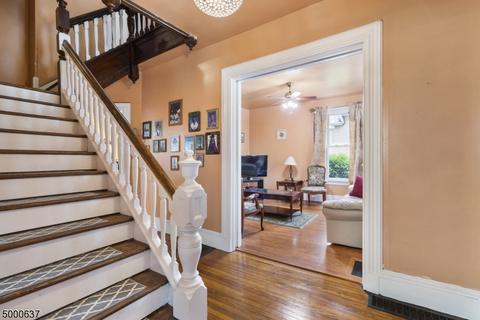 383 Hillside Ave, Orange, NJ 07050 photo 5