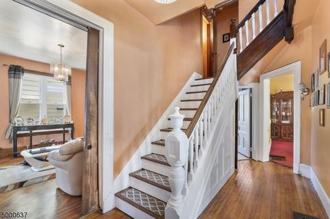 383 Hillside Ave, Orange, NJ 07050 photo 4