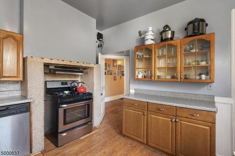 383 Hillside Ave, Orange, NJ 07050 photo 12