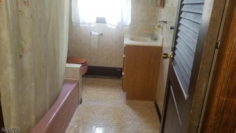 83 Alps Rd, Wayne, NJ 07470 photo 8