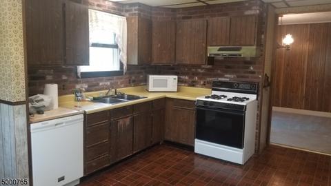 83 Alps Rd, Wayne, NJ 07470 photo 3