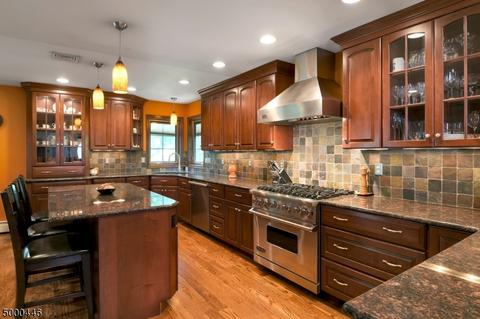 183 Mohawk Trl, Wayne, NJ 07470 photo 9