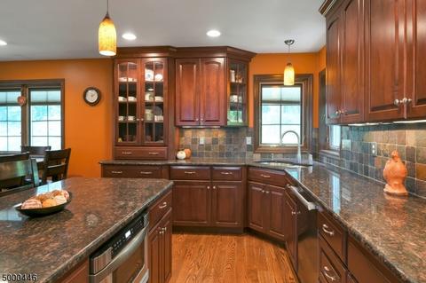 183 Mohawk Trl, Wayne, NJ 07470 photo 11