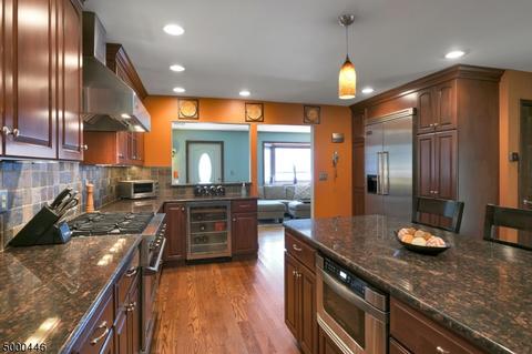 183 Mohawk Trl, Wayne, NJ 07470 photo 12