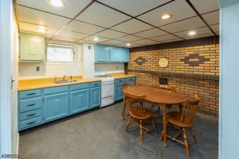 2 Deerfield Rd, Wayne, NJ 07470 photo 13