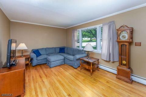 2 Deerfield Rd, Wayne, NJ 07470 photo 5