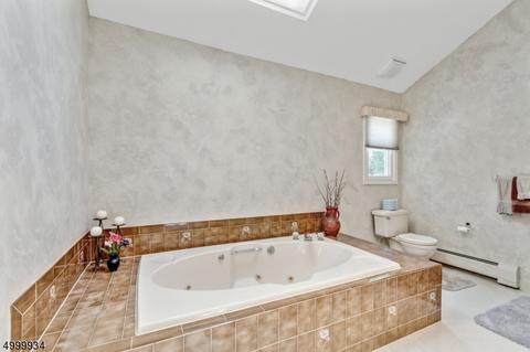 79 Bourbon St, Wayne, NJ 07470 photo 13