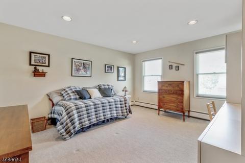 79 Bourbon St, Wayne, NJ 07470 photo 16