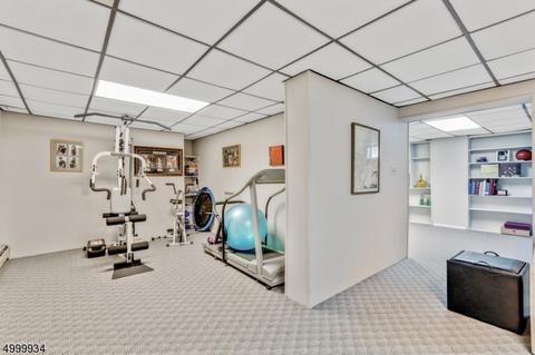 79 Bourbon St, Wayne, NJ 07470 photo 22