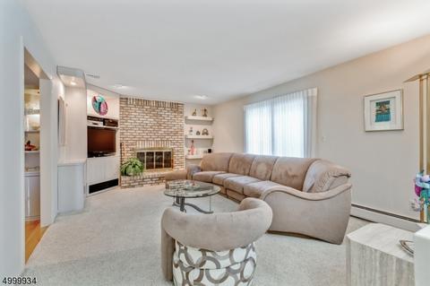79 Bourbon St, Wayne, NJ 07470 photo 10