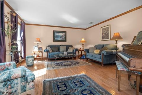 24 Nancy Ter, Hackettstown, NJ 07840 photo 4