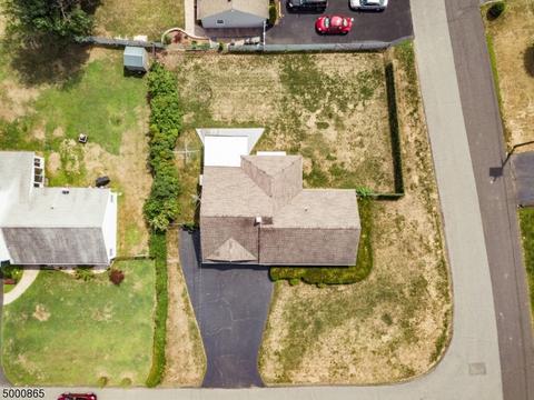 4 Stuart Ln, Wayne, NJ 07470 photo 18