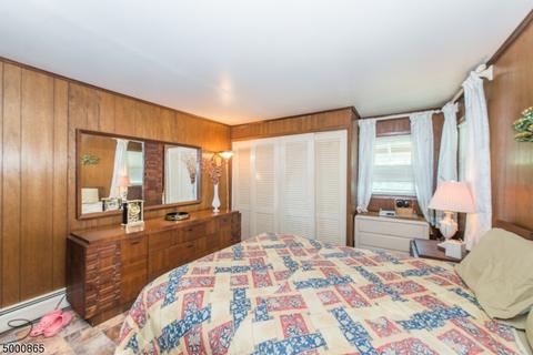 4 Stuart Ln, Wayne, NJ 07470 photo 14
