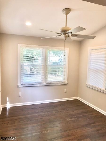 79 Glen Ct, North Plainfield, NJ 07063 photo 3