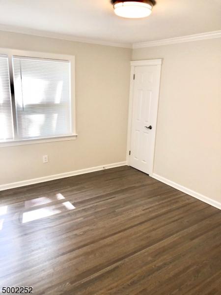 79 Glen Ct, North Plainfield, NJ 07063 photo 9
