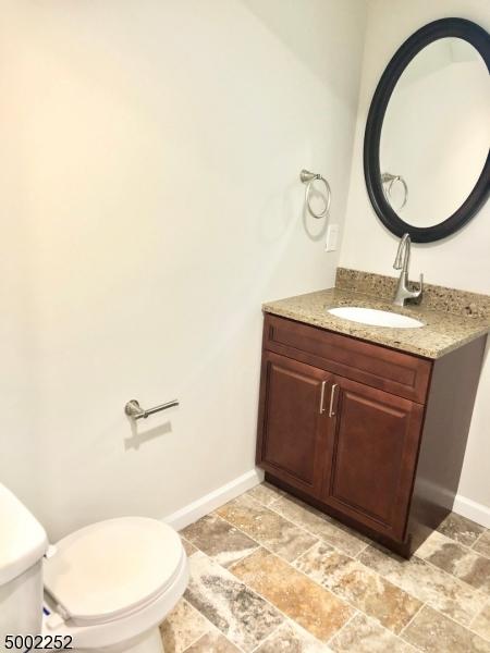 79 Glen Ct, North Plainfield, NJ 07063 photo 14