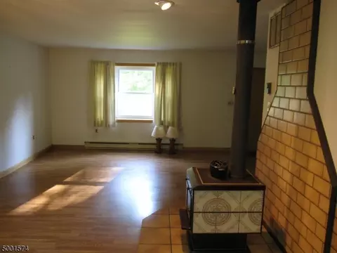 9 Maple Rd, Byram Twp, NJ 07821 photo 8