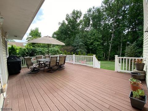 7 Blake Dr, Clark, NJ 07066 photo 24