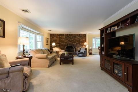 4 Maple Pl, Nutley, NJ 07110 photo 7