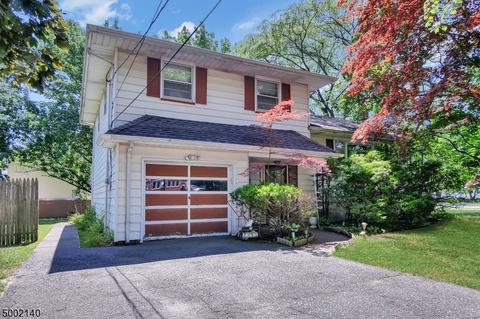 261 Andover Dr, Wayne, NJ 07470 photo 1