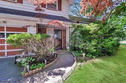 261 Andover Dr, Wayne, NJ 07470 photo 2