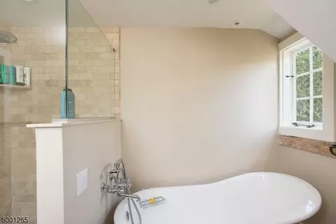 41 Compton Ct, Basking Ridge, NJ 07920 photo 18