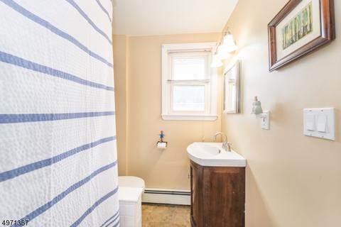 28 Forest Ave, Nutley, NJ 07110 photo 13
