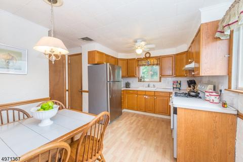 28 Forest Ave, Nutley, NJ 07110 photo 9