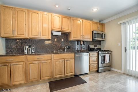 5 Normandy Dr, Wayne, NJ 07470 photo 10
