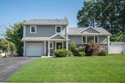 5 Normandy Dr, Wayne, NJ 07470 photo 1