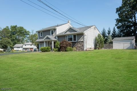 5 Normandy Dr, Wayne, NJ 07470 photo 2
