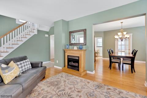 50 Hampton Pl, Nutley, NJ 07110 photo 4