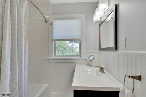 50 Hampton Pl, Nutley, NJ 07110 photo 12
