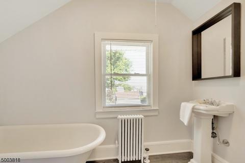 50 Hampton Pl, Nutley, NJ 07110 photo 14