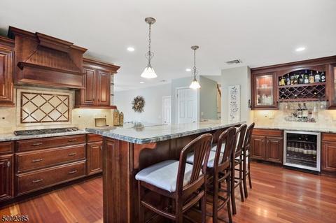 18 Kuiken Ct, Wayne, NJ 07470 photo 6