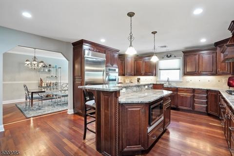 18 Kuiken Ct, Wayne, NJ 07470 photo 5