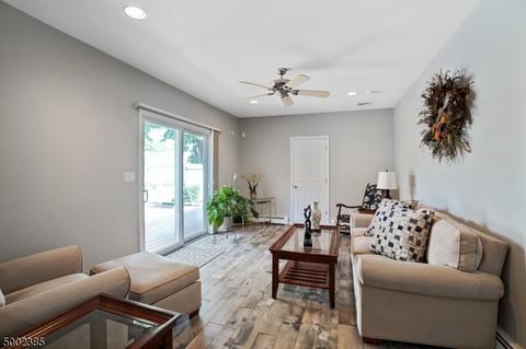 18 Kuiken Ct, Wayne, NJ 07470 photo 7