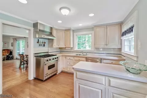 41 Kendrick Rd, Summit, NJ 07901 photo 7